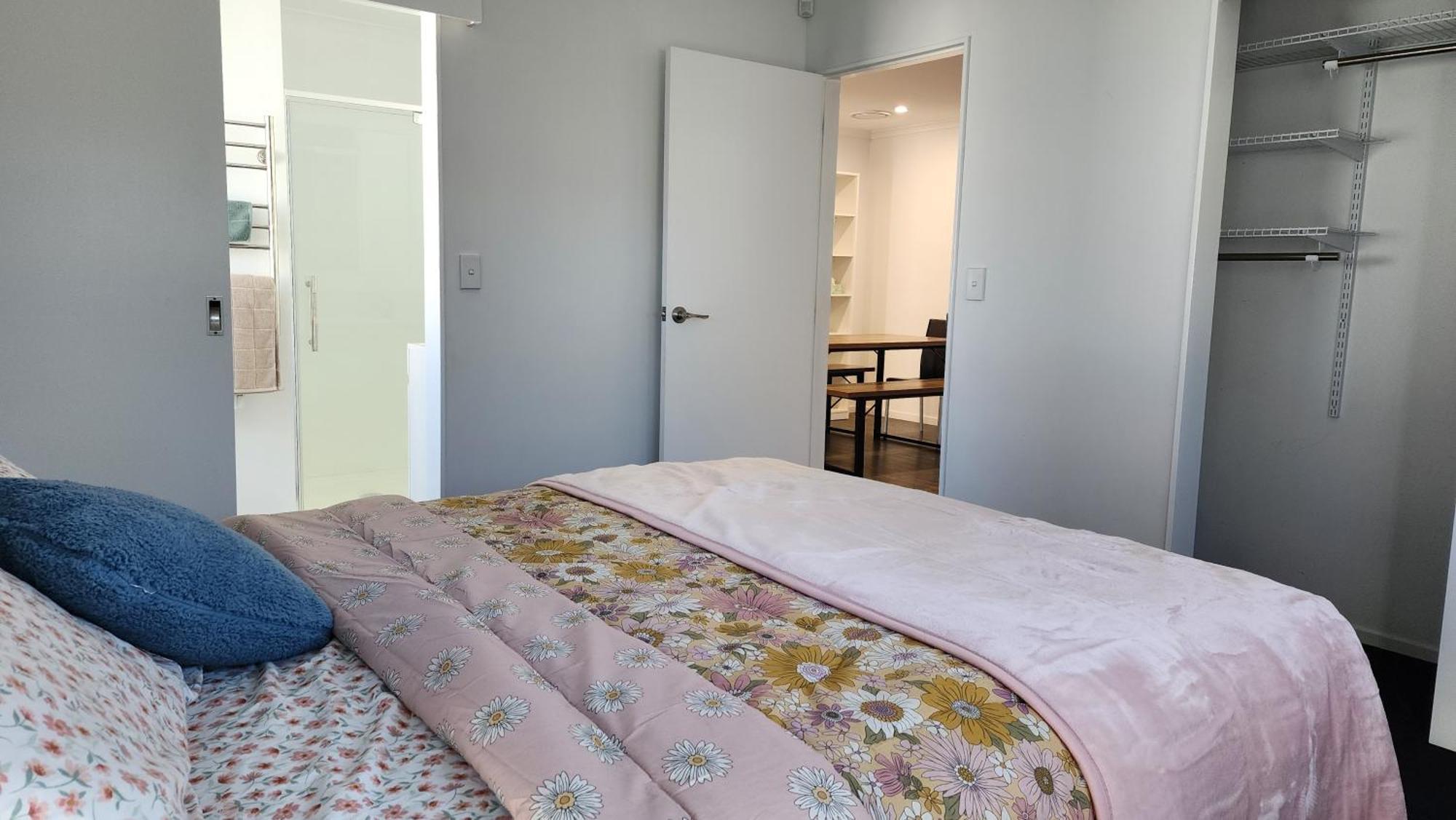 Oaktree Entire Holiday Home, Sleeps 8 To12 Rotorua Exteriér fotografie